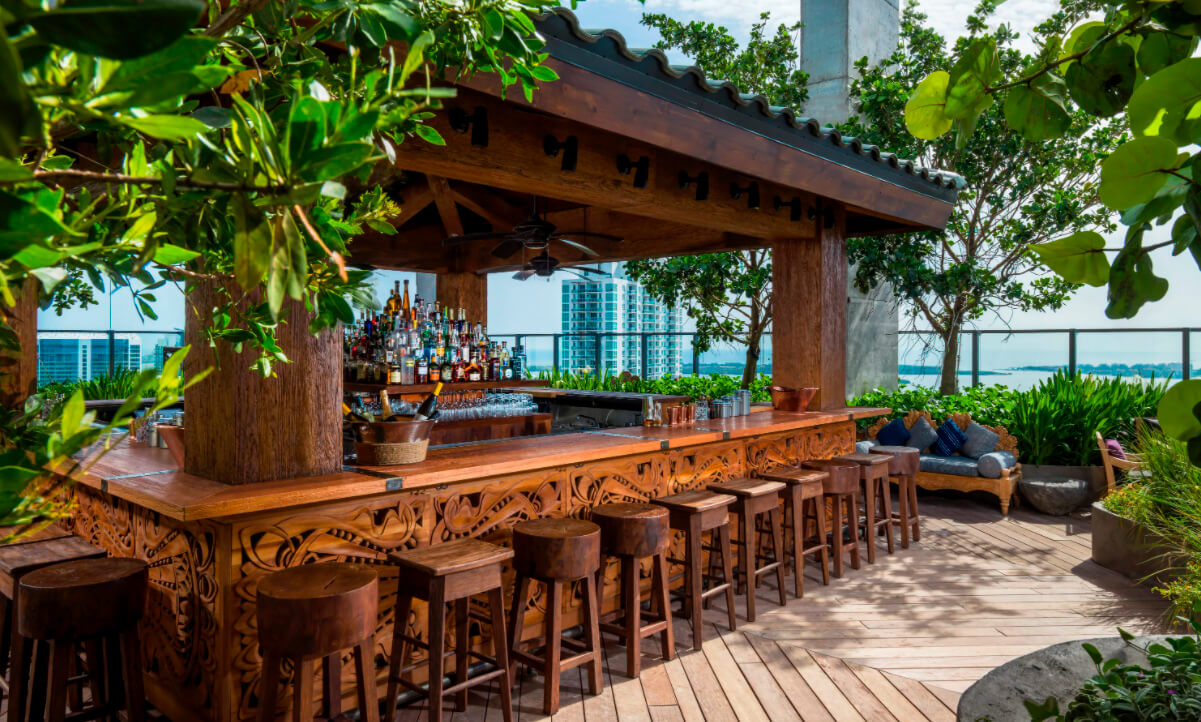 Picure of the suger bar is miami beach